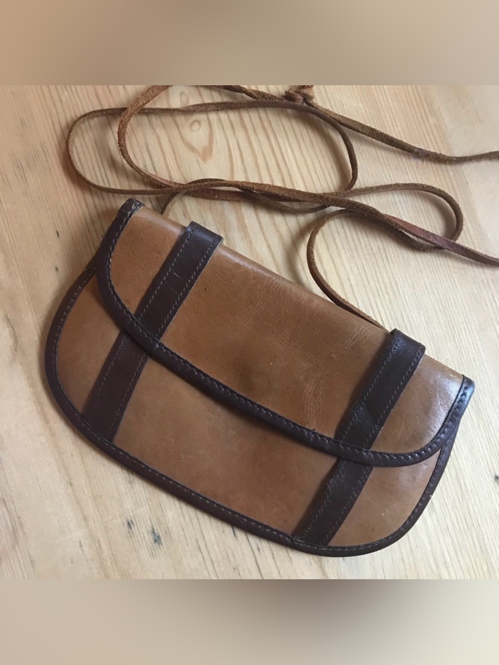 W Sandalwood Cowhide Vintage cross body purse